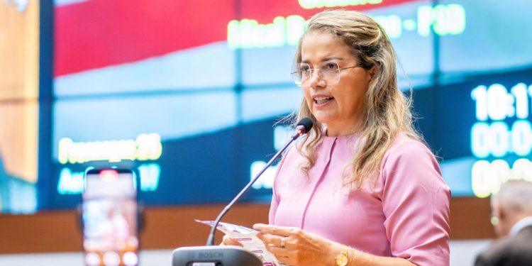 CEADEMA define Mical Damasceno como nome para a Câmara Federal