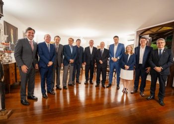 Orleans recebe apoio da cúpula do MDB em jantar oferecido por Sarney em Brasília