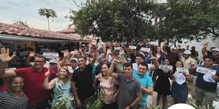 Iracema e Clemilton Barros promovem grande ato político em Urbano Santos