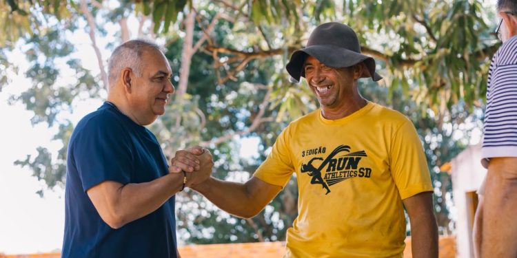 Em São Domingos do Maranhão, Júnior Viana reforça compromisso com quem faz a força da capital do abacaxi