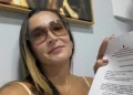 O pré-candidato e liderança política Hilton Gonçalo cumpriu agenda em municípios da Baixada Maranhense, onde participou de encontros com moradores, lideranças comunitárias e representantes políticos da região. A visita incluiu passagens por Cedral, Guimarães, pela Praia de Araoca e por Porto Rico do Maranhão.  Segundo Hilton Gonçalo, o objetivo da agenda foi ouvir as demandas da população e conhecer mais de perto os desafios e potencialidades de cada município. Durante os encontros, temas relacionados ao desenvolvimento regional, geração de oportunidades e melhoria da qualidade de vida estiveram entre os assuntos discutidos.   Em publicação nas redes sociais, Hilton destacou a importância da presença constante junto à população. “Quem sonha com um Maranhão mais forte precisa estar presente, percorrendo cada região, ouvindo as pessoas e construindo soluções que gerem desenvolvimento, oportunidades e mais qualidade de vida para todos”, afirmou.  A agenda também teve como foco o fortalecimento de parcerias políticas e institucionais na Baixada Maranhense, região considerada estratégica para os projetos de desenvolvimento do estado. Hilton Gonçalo ressaltou que seguirá percorrendo os municípios maranhenses para ampliar o diálogo com diferentes setores da sociedade.   “Seguimos avançando, unindo forças e construindo um projeto que representa os interesses do povo maranhense”, concluiu.