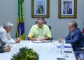 Brandão assina ordem de serviço para obra da ponte sobre o Rio Grajaú, entre Arame e Itaipava do Grajaú