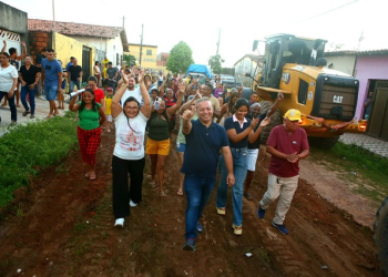 Prefeito Fred Campos lança nova meta do Pavimenta Paço