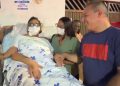 Moradora em tratamento contra o câncer deixa hospital para acompanhar inauguração de praça que esperava há anos em Paço do Lumiar