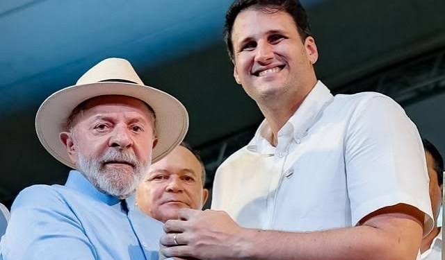 Juíza confirma que propagandas de Orleans com menções a Lula são legais