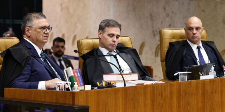 O recuo estratégico de Moraes e Dino após o resultado do 1º Turno