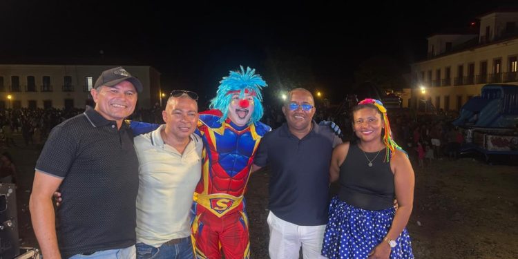 Alcântara/MA: prefeito Nilvado Araújo e Branca Diniz realizam a 4ª edição da Mega Festa das Crianças com distribuição de brinquedos e alegria para os pequenos